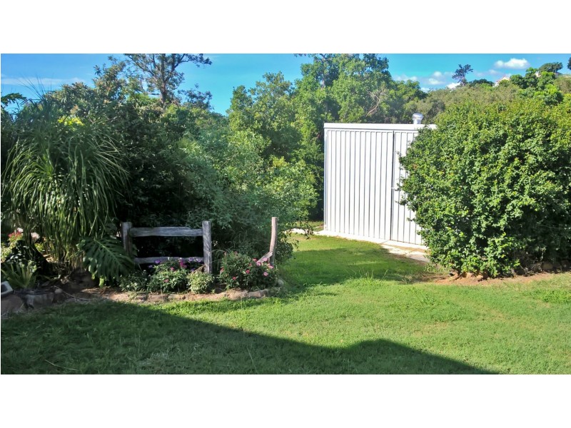 27 Crown Street, Mount Morgan QLD 4714