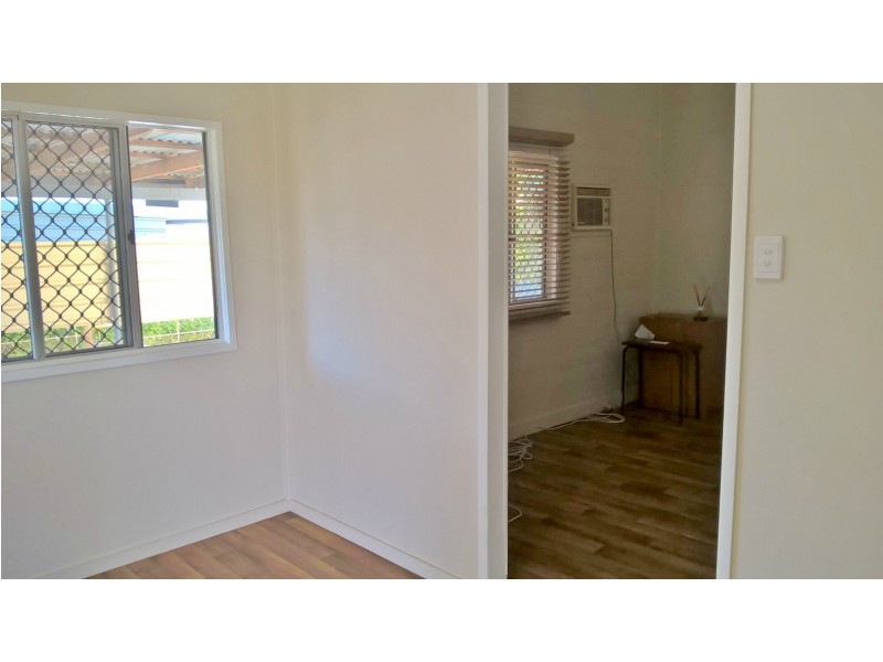 27 Crown Street, Mount Morgan QLD 4714