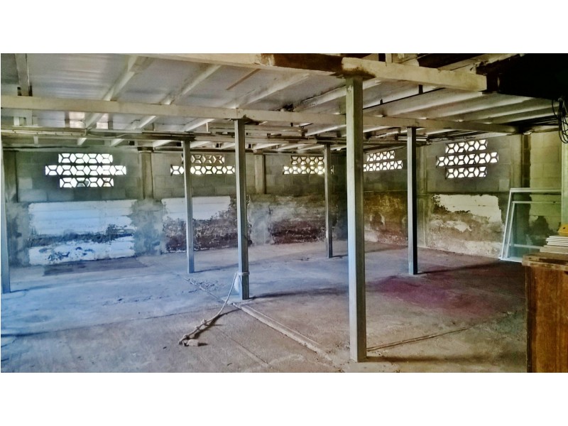 27 Crown Street, Mount Morgan QLD 4714