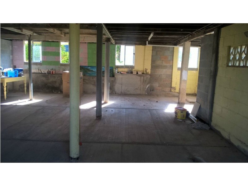 27 Crown Street, Mount Morgan QLD 4714