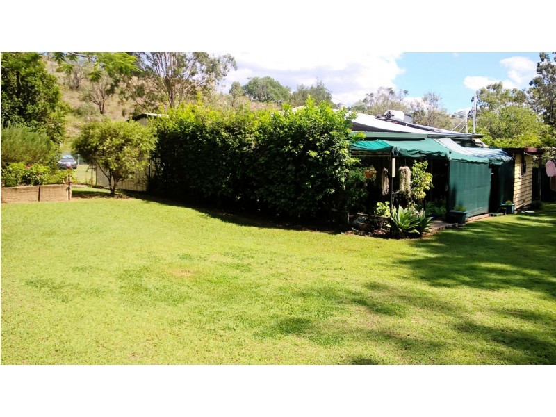 2 Possum Street St, Mount Morgan QLD 4714