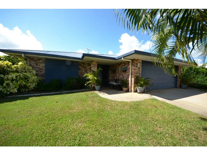 17 Seonaid Place, Gracemere QLD 4702