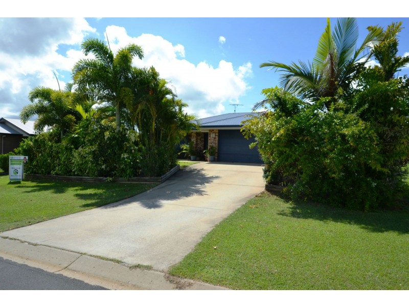 17 Seonaid Place, Gracemere QLD 4702