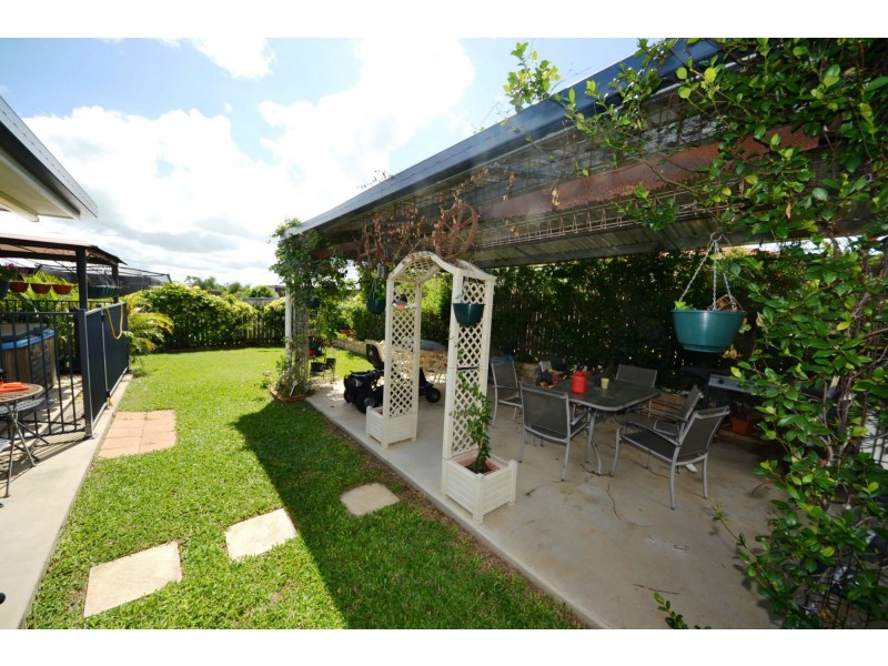 17 Seonaid Place, Gracemere QLD 4702