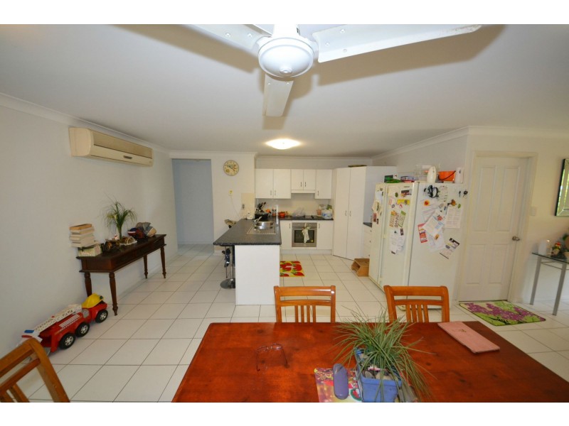 17 Seonaid Place, Gracemere QLD 4702
