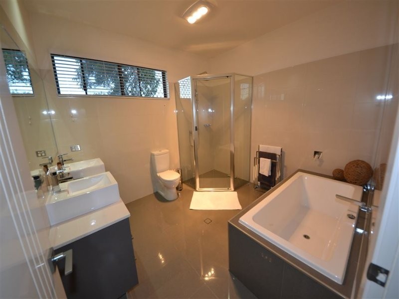 11 Huff Street, Gracemere QLD 4702