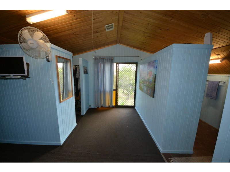 537 Struck Oil Road, Struck Oil QLD 4714