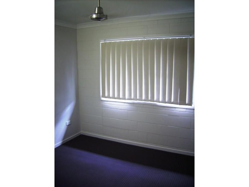 2/181 Lucas Street, Gracemere QLD 4702