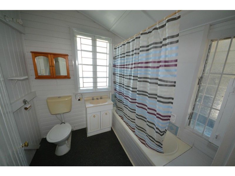 16 Sedborough Street, Allenstown QLD 4700
