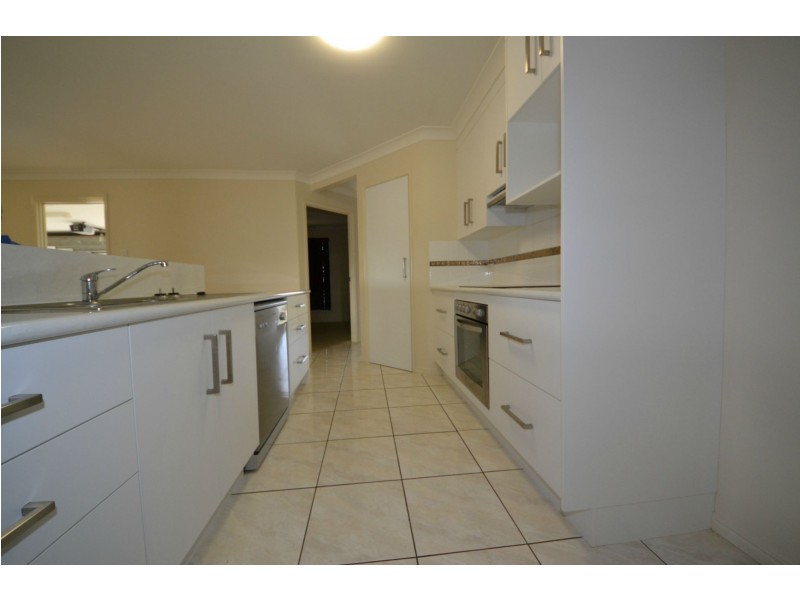 60 Buxton Drive, Gracemere QLD 4702