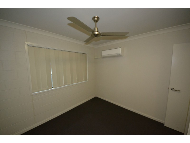 Duplex 2/4 Mallet Close, Gracemere QLD 4702