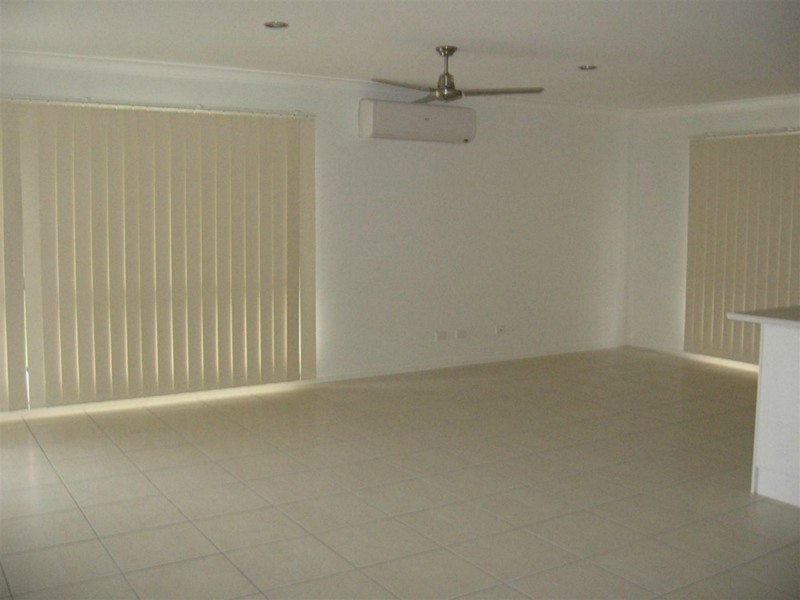 13 Viney Street, Gracemere QLD 4702