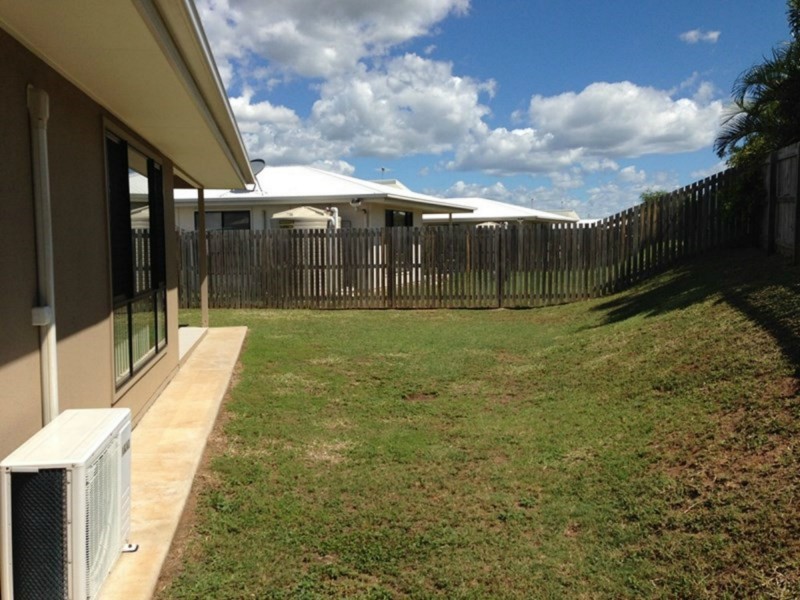 13 Viney Street, Gracemere QLD 4702