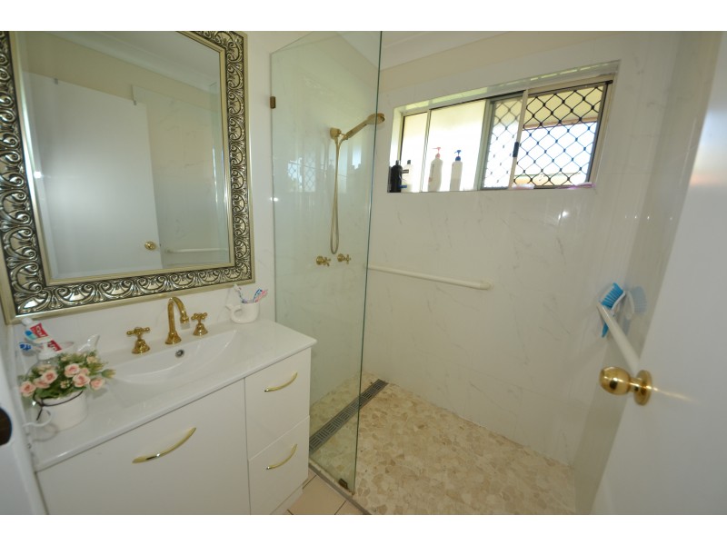 3 Mark Street, Gracemere QLD 4702