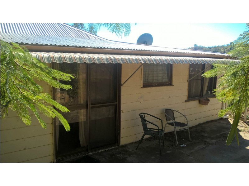 107 Morgan Street, Mount Morgan QLD 4714