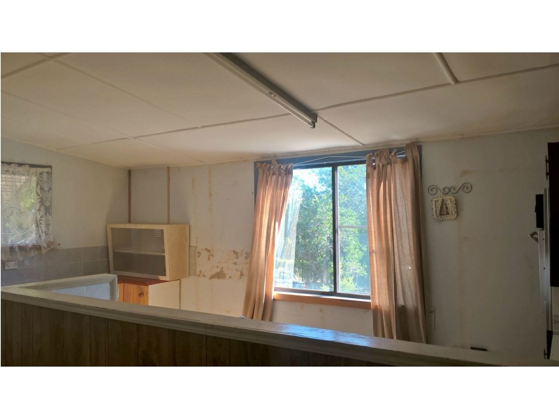 107 Morgan Street, Mount Morgan QLD 4714