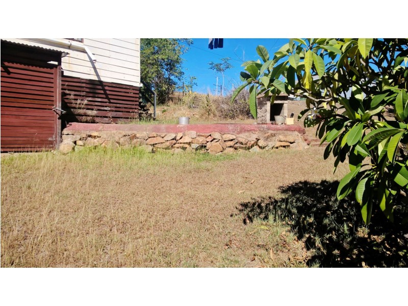 107 Morgan Street, Mount Morgan QLD 4714