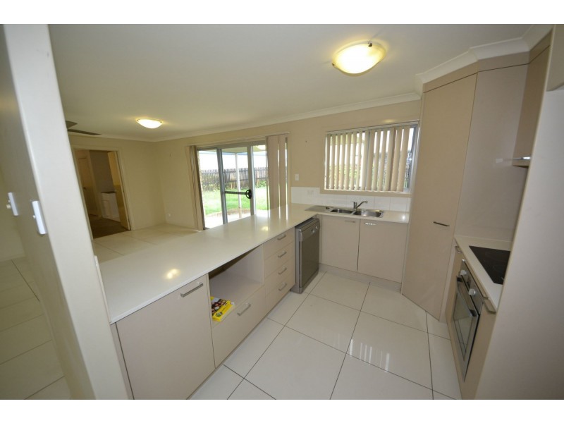 37 Lillypilly Avenue, Gracemere QLD 4702