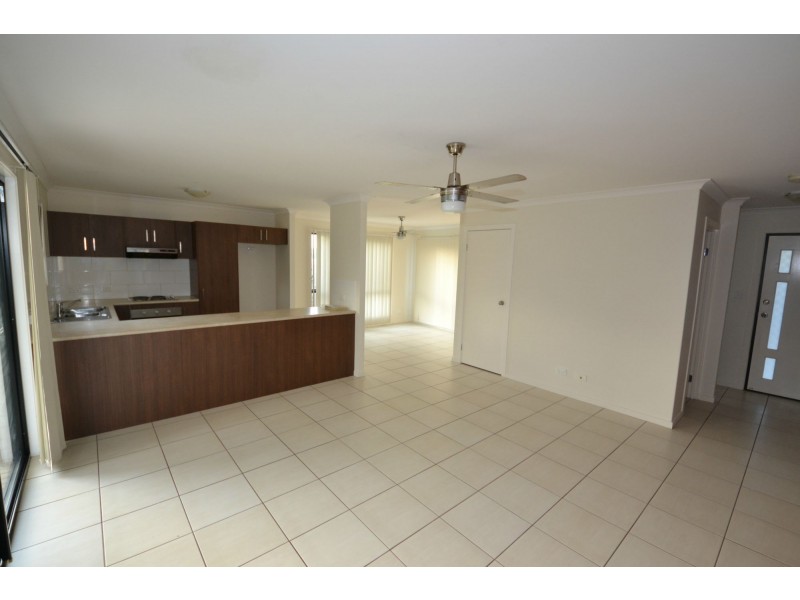 16 John Oxley Drive, Gracemere QLD 4702