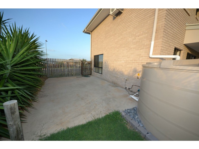 16 John Oxley Drive, Gracemere QLD 4702