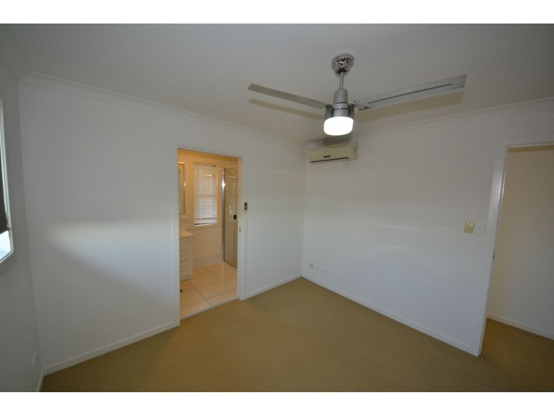 16 John Oxley Drive, Gracemere QLD 4702