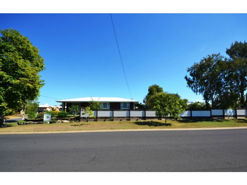19 Gleeson Close, Gracemere QLD 4702