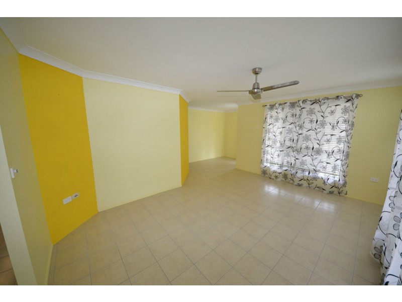 19 Gleeson Close, Gracemere QLD 4702