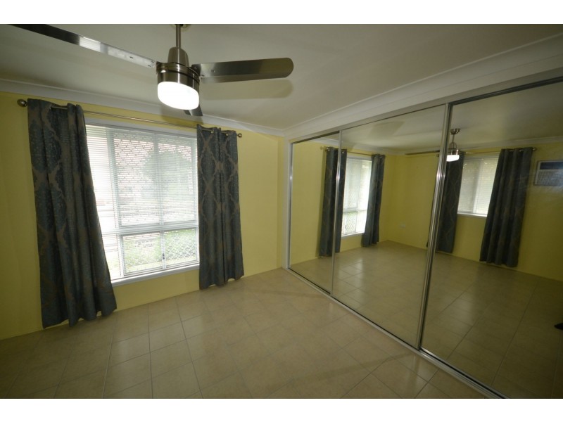 19 Gleeson Close, Gracemere QLD 4702