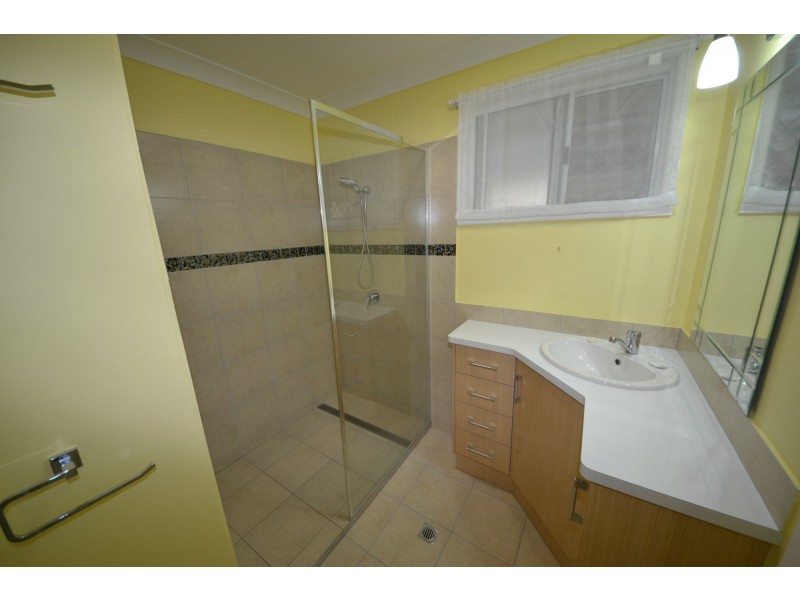 19 Gleeson Close, Gracemere QLD 4702