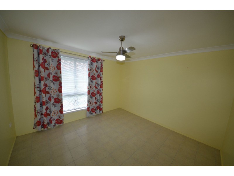 19 Gleeson Close, Gracemere QLD 4702