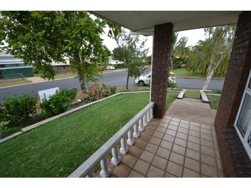 19 Gleeson Close, Gracemere QLD 4702
