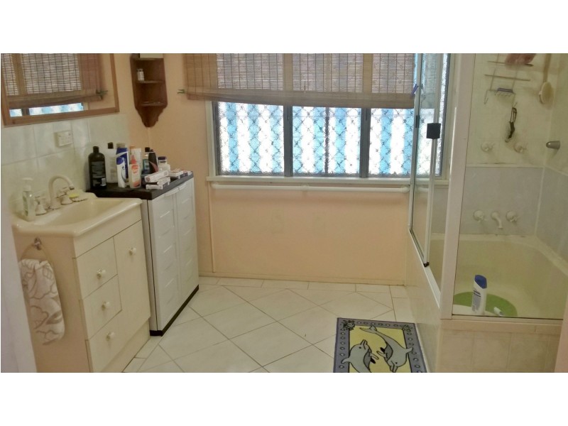 3 Thompson Avenue, Mount Morgan QLD 4714