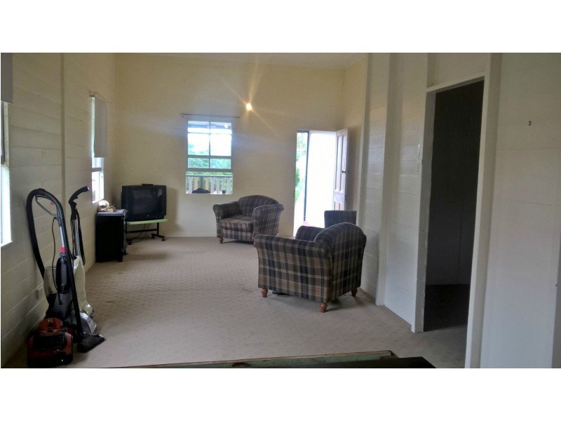 56 Hall Street, Mount Morgan QLD 4714