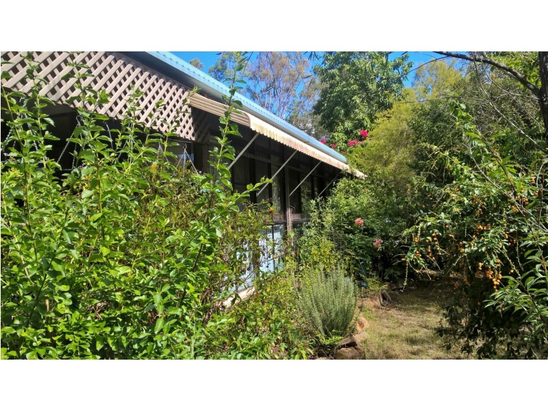 10 Limestone Road, Struck Oil QLD 4714