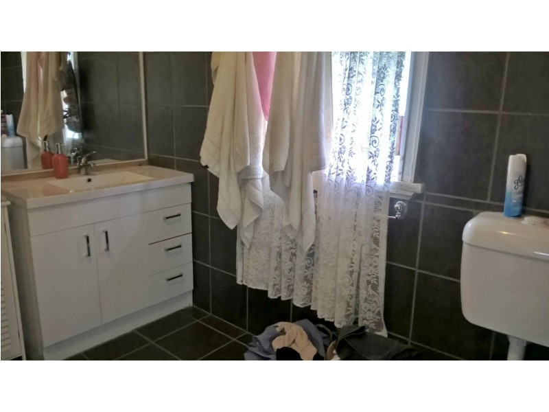 50 Gordon Lane, Walterhall QLD 4714