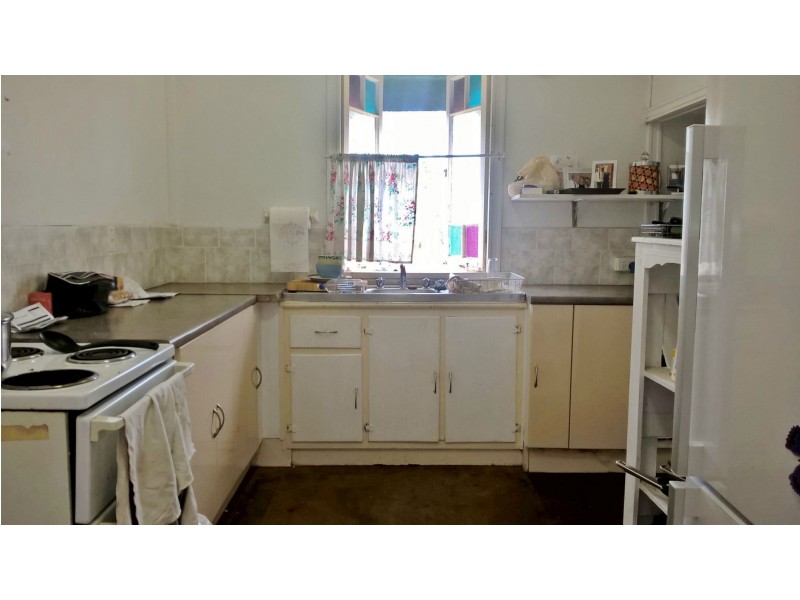 50 Gordon Lane, Walterhall QLD 4714