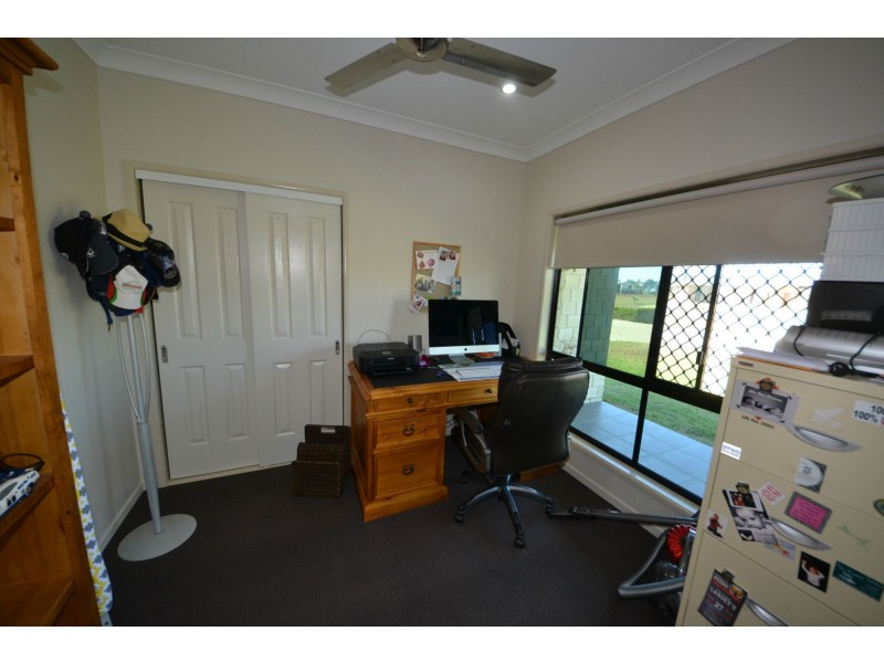 29 Robertson Road, Gracemere QLD 4702