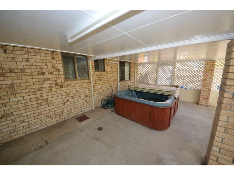 77 Old Capricorn Highway, Gracemere QLD 4702
