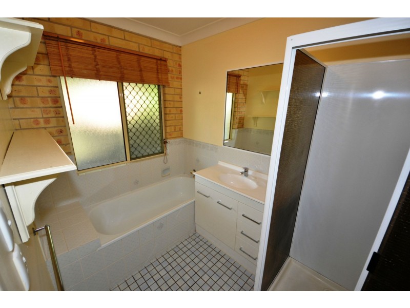 2 Thora Street, Gracemere QLD 4702