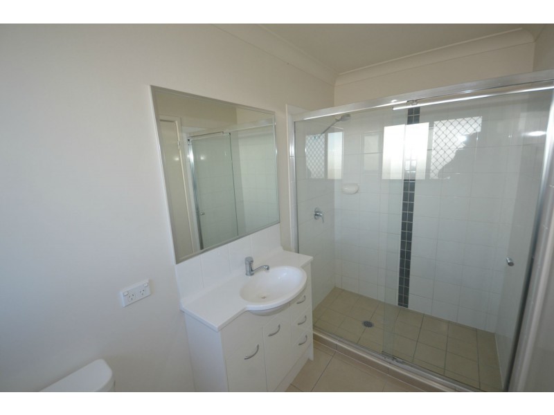43 Riley Drive, Gracemere QLD 4702