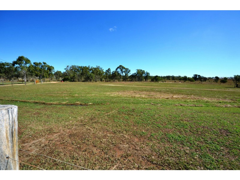 33 Reigel Drive, Gracemere QLD 4702