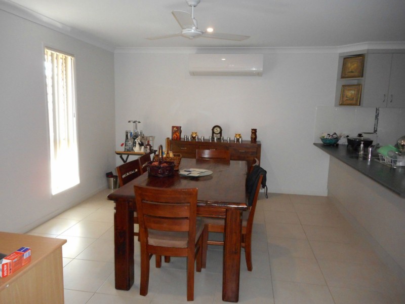8 Dunnett Street, Gracemere QLD 4702