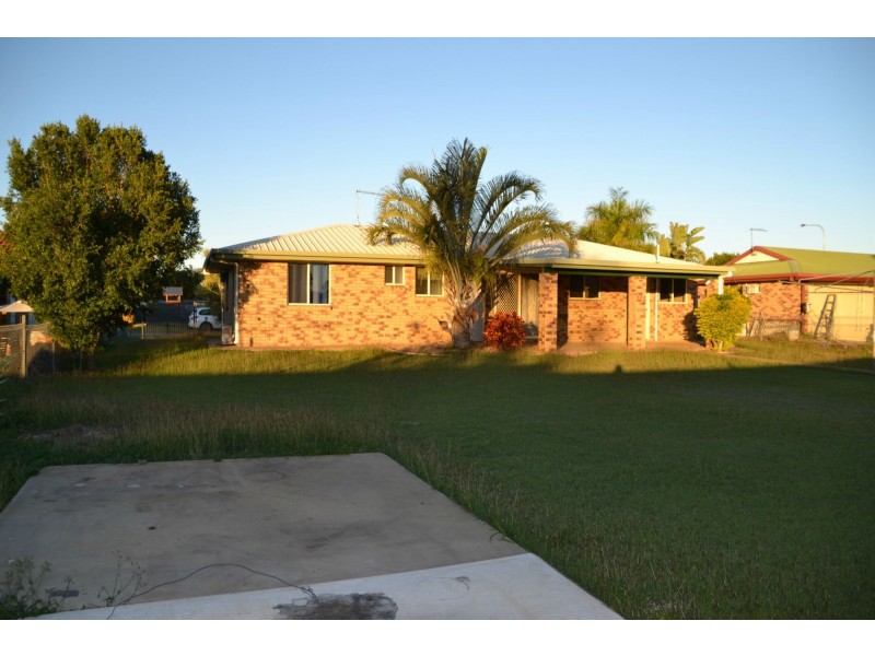 8 Rosewood Drive, Gracemere QLD 4702