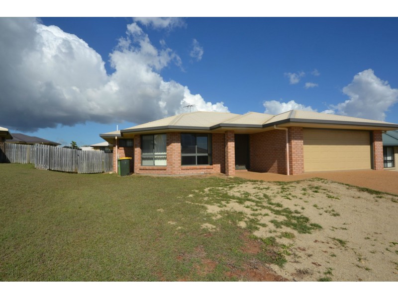 35 Seonaid Place, Gracemere QLD 4702