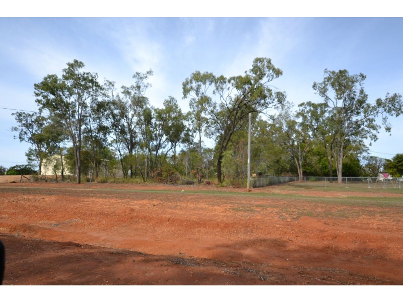 17 Mary Street, Duaringa QLD 4712