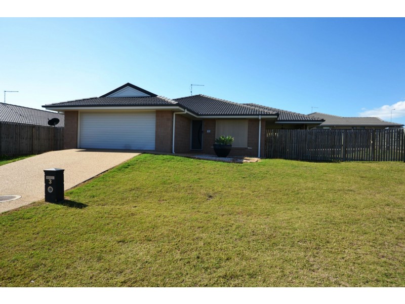 3 Hume Court, Gracemere QLD 4702