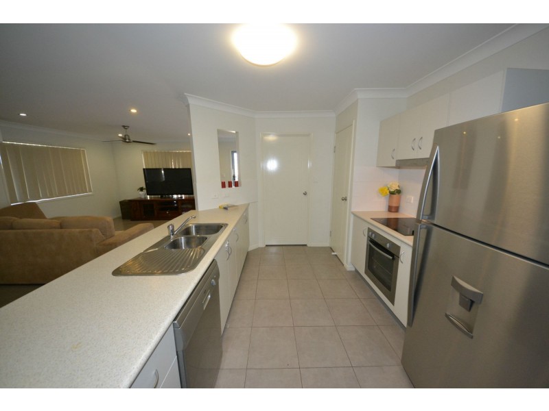 3 Hume Court, Gracemere QLD 4702