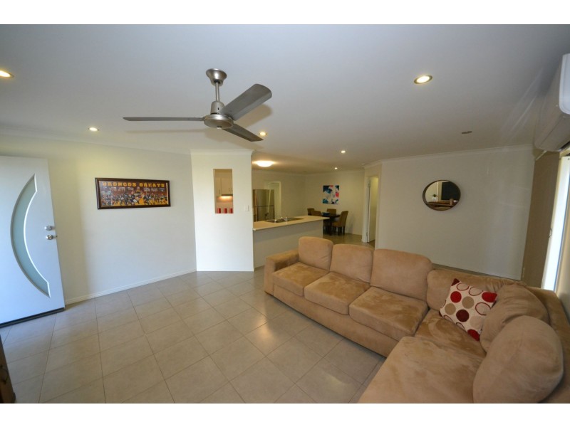 3 Hume Court, Gracemere QLD 4702