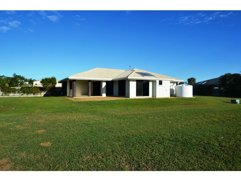 12 Ingram Drive, Gracemere QLD 4702