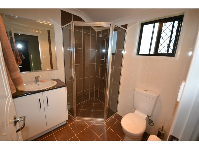 12 Ingram Drive, Gracemere QLD 4702